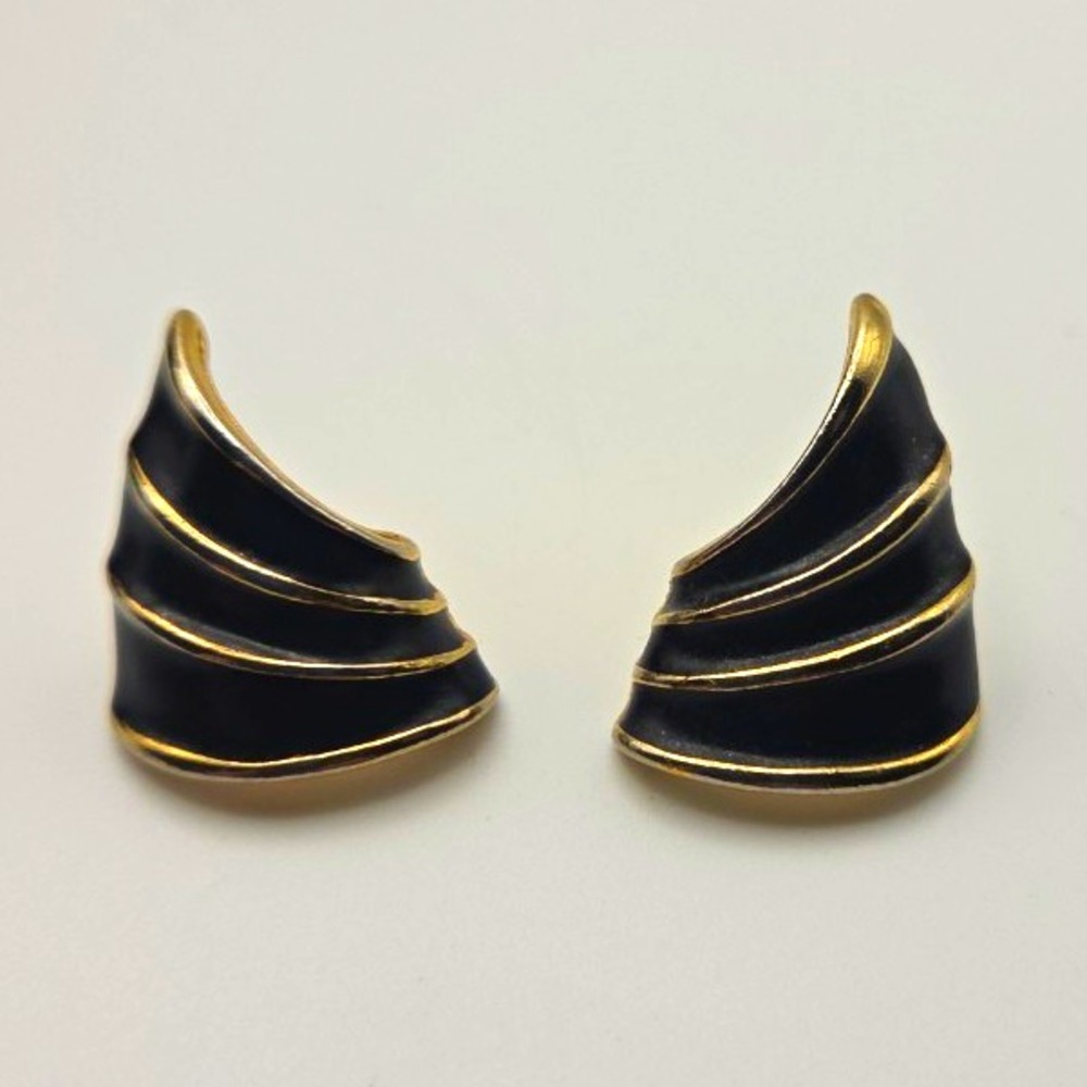 Vintage Black Enamel Gold Tone Swirl Fan Shape Stud Earrings Butterfly Closure